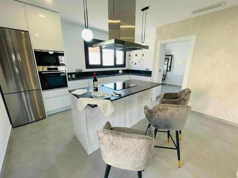 Open photo Listing photo