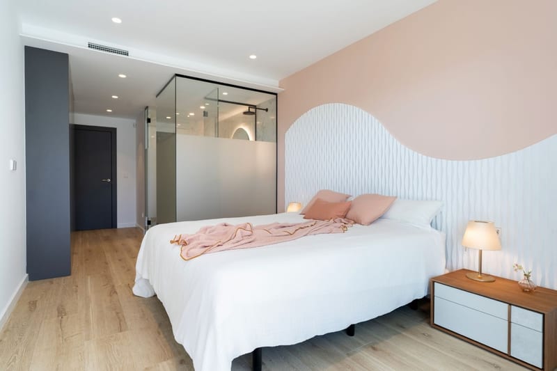 Open photo Listing photo