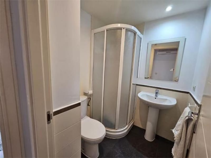 Open photo Listing photo