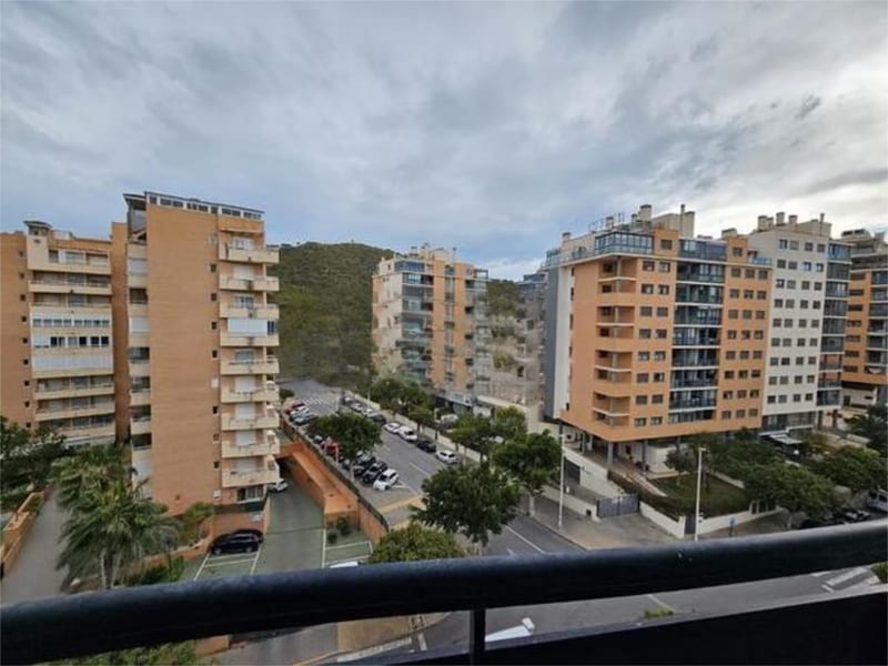 Open photo Listing photo