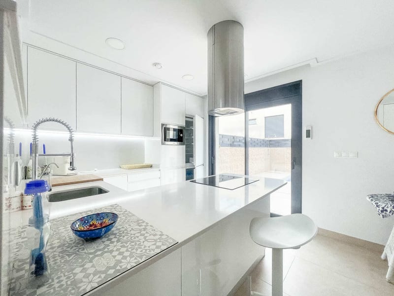 Open photo Listing photo
