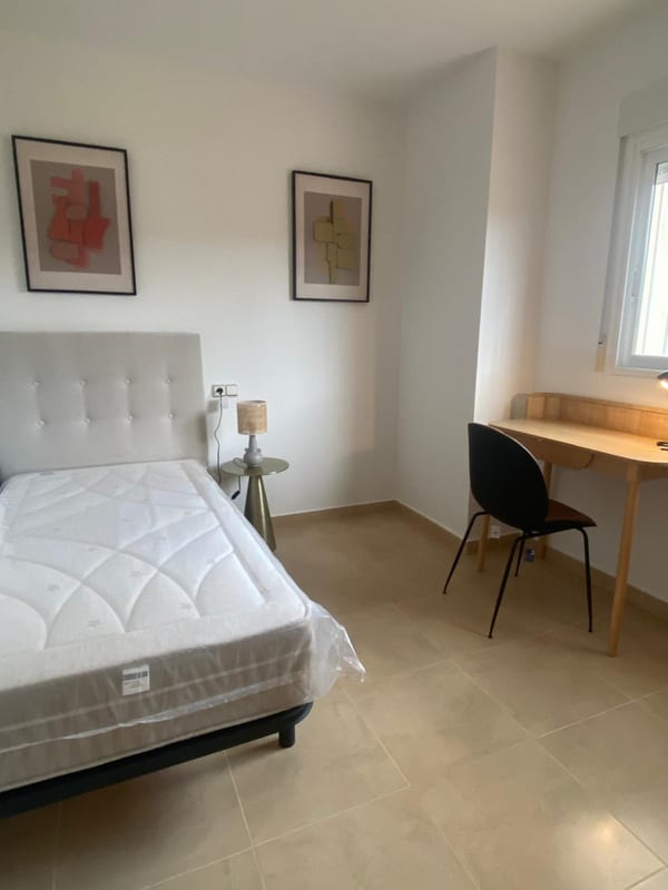 Open photo Listing photo