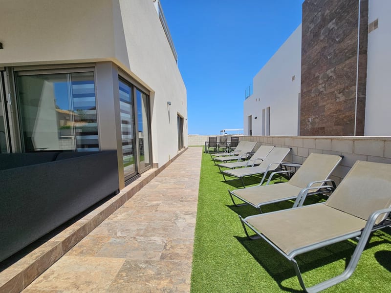 Open photo Listing photo