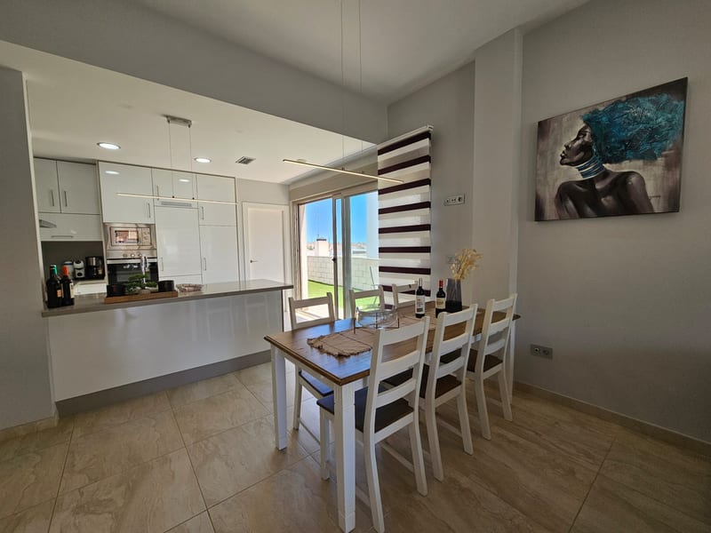 Open photo Listing photo