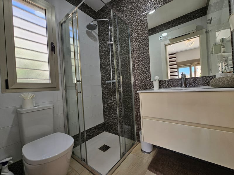 Open photo Listing photo