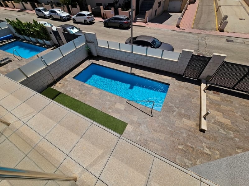Open photo Listing photo