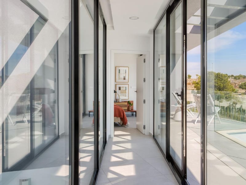 Open photo Listing photo