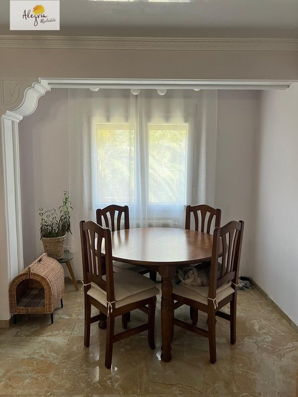 Open photo Listing photo