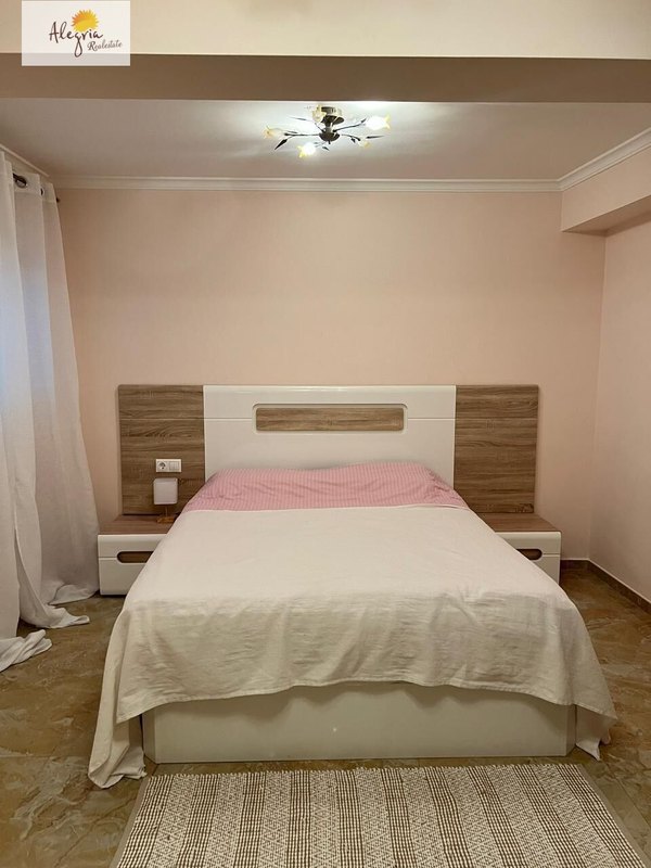 Open photo Listing photo