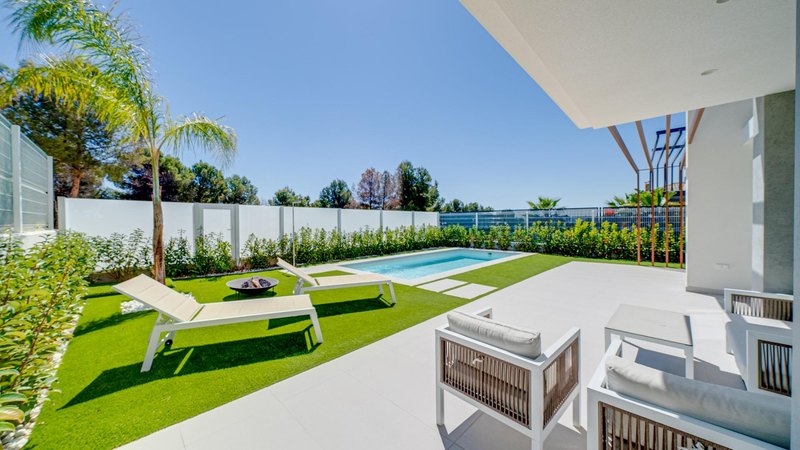 Open photo Listing photo