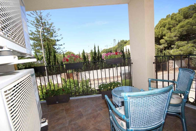Open photo Listing photo