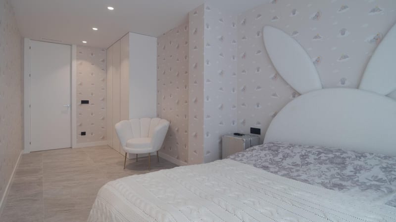 Open photo Listing photo