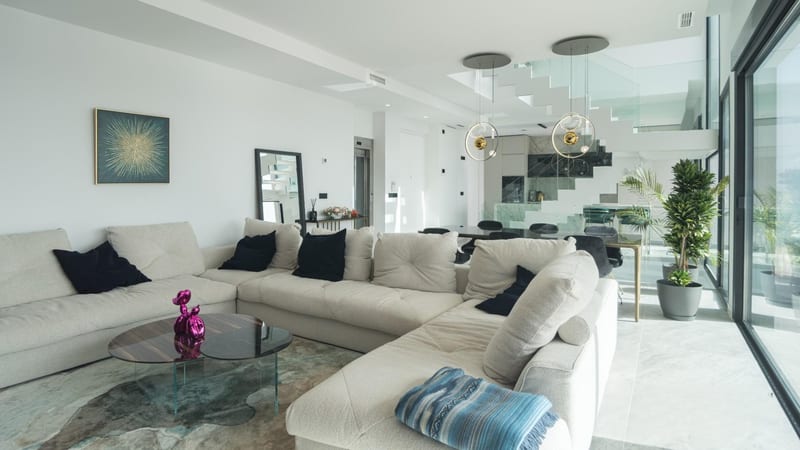 Open photo Listing photo