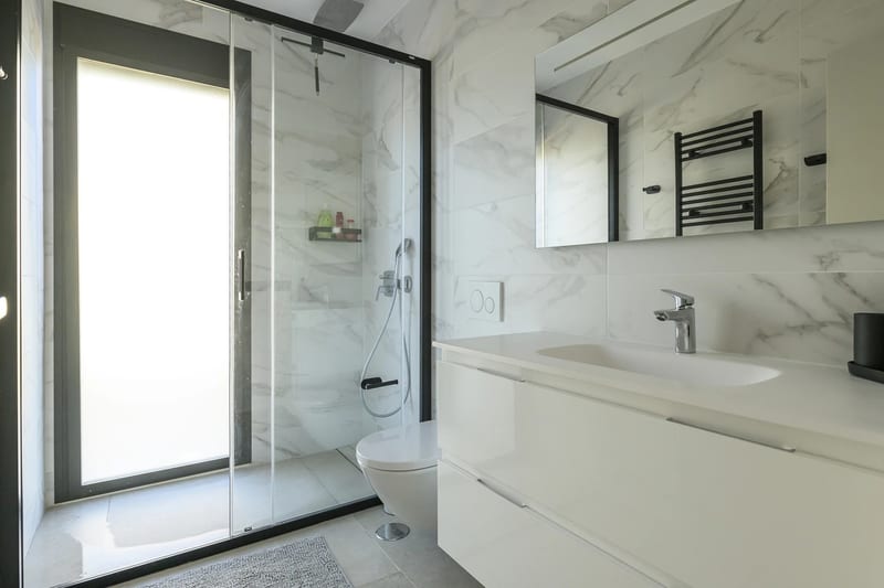 Open photo Listing photo