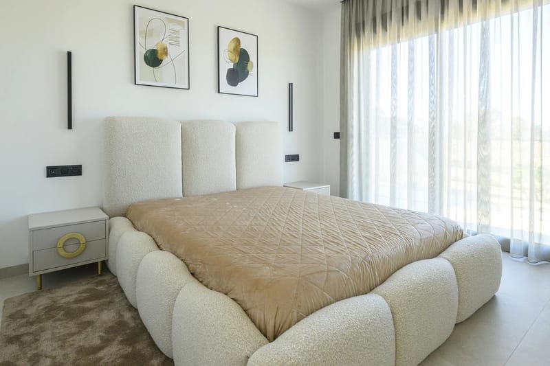 Open photo Listing photo