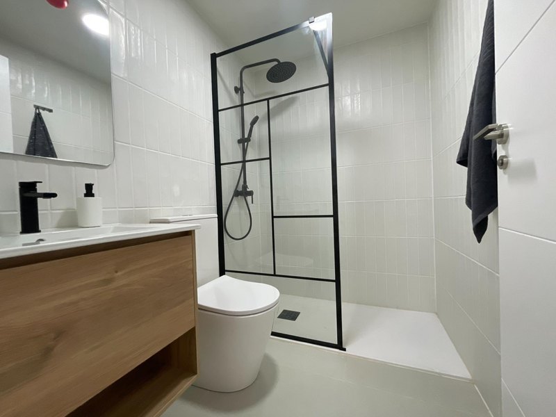 Open photo Listing photo