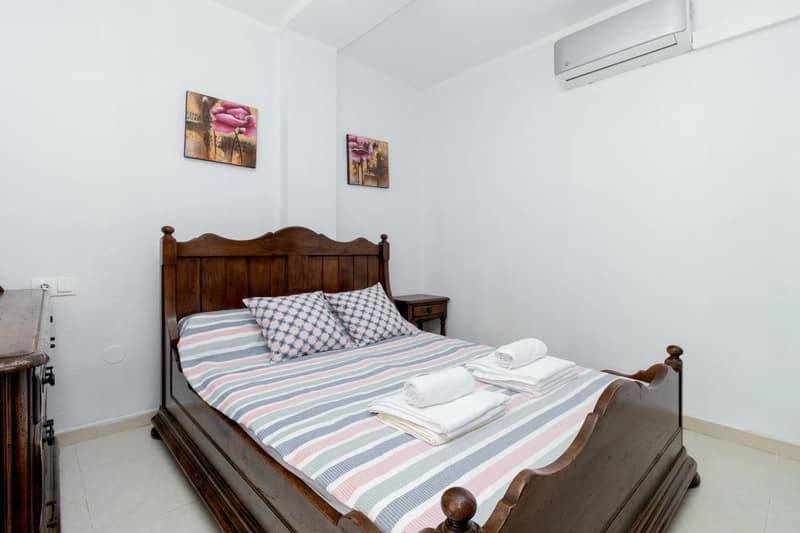 Open photo Listing photo