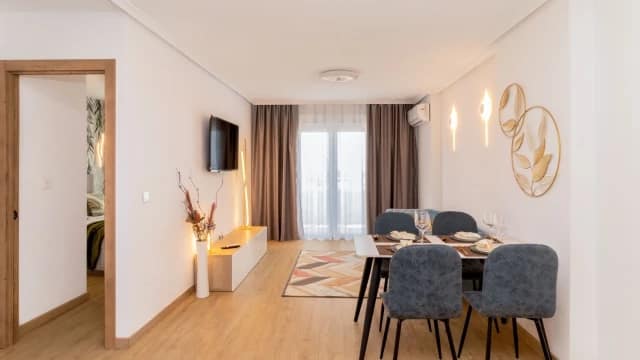 Open photo Listing photo