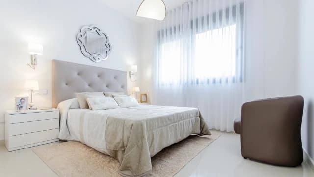 Open photo Listing photo