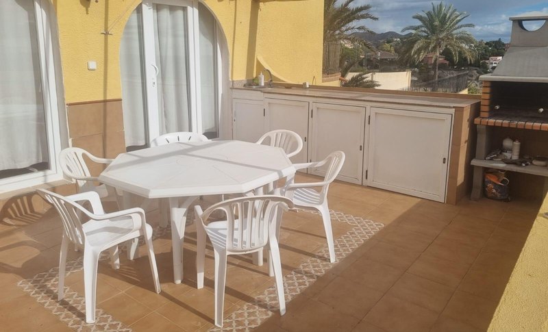 Open photo Listing photo