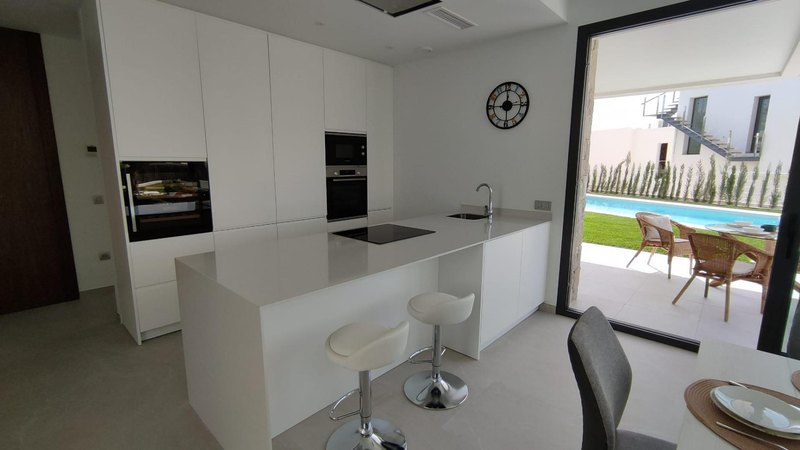 Open photo Listing photo