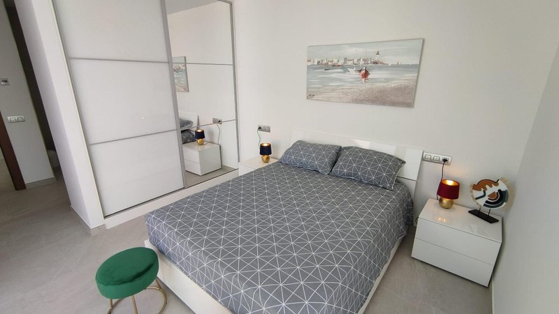 Open photo Listing photo