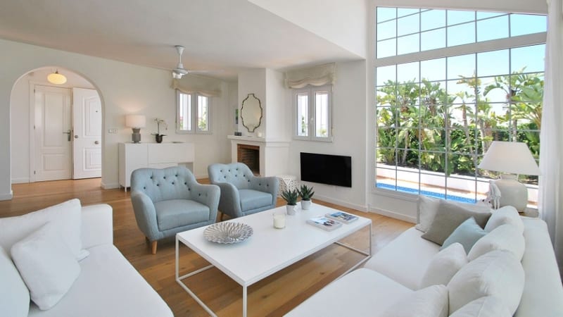 Open photo Listing photo