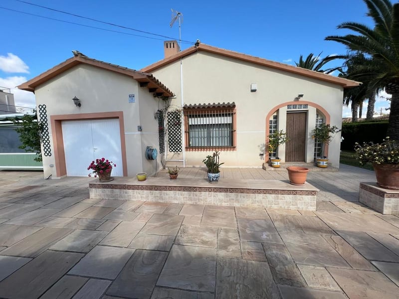 Open photo Listing photo