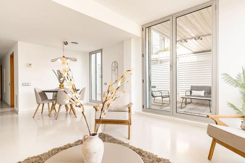 Open photo Listing photo