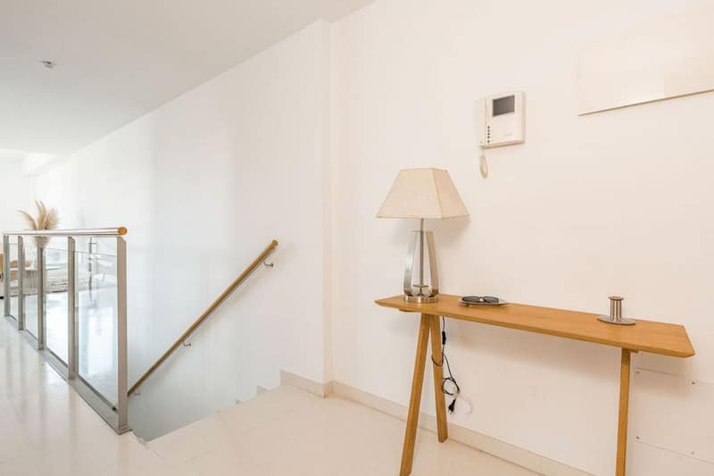 Open photo Listing photo