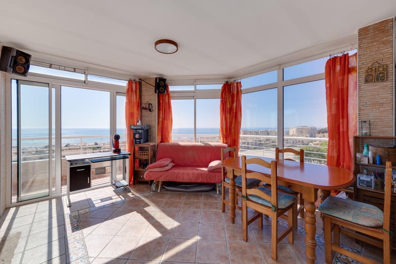 Open photo Listing photo