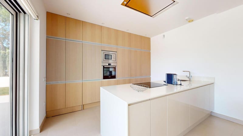 Open photo Listing photo