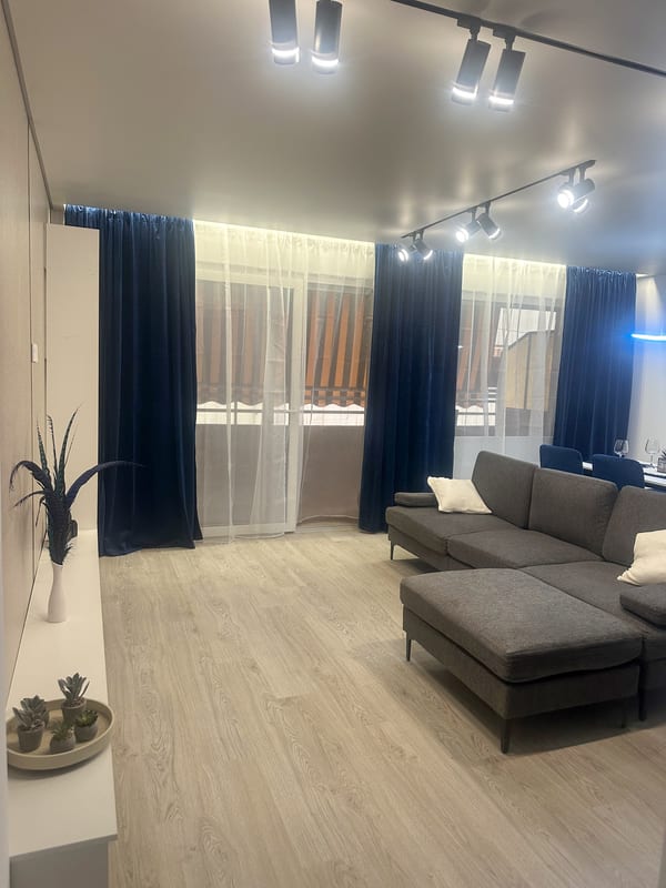 Open photo Listing photo