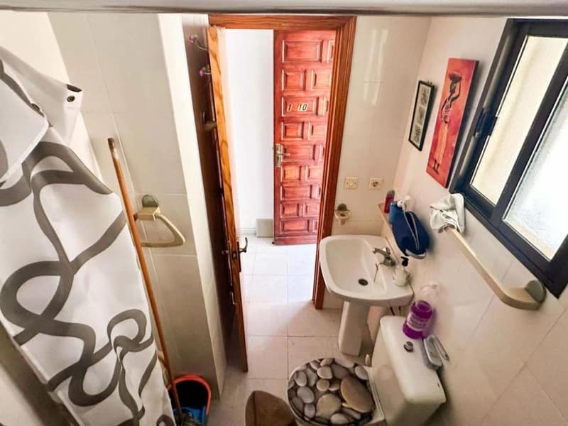 Open photo Listing photo