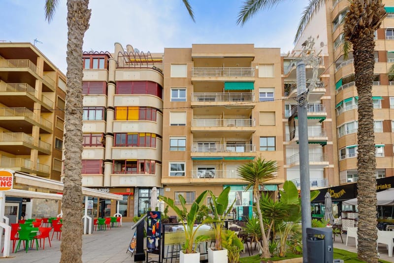 Open photo Listing photo