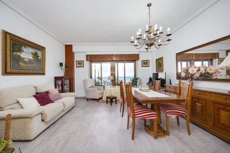 Open photo Listing photo