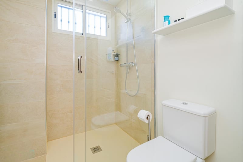 Open photo Listing photo