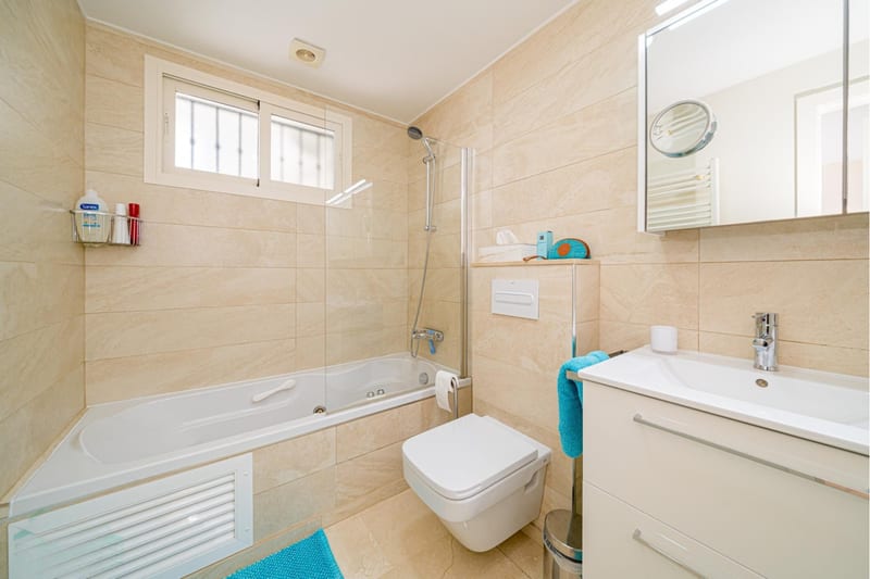 Open photo Listing photo