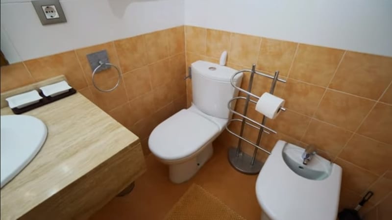 Open photo Listing photo