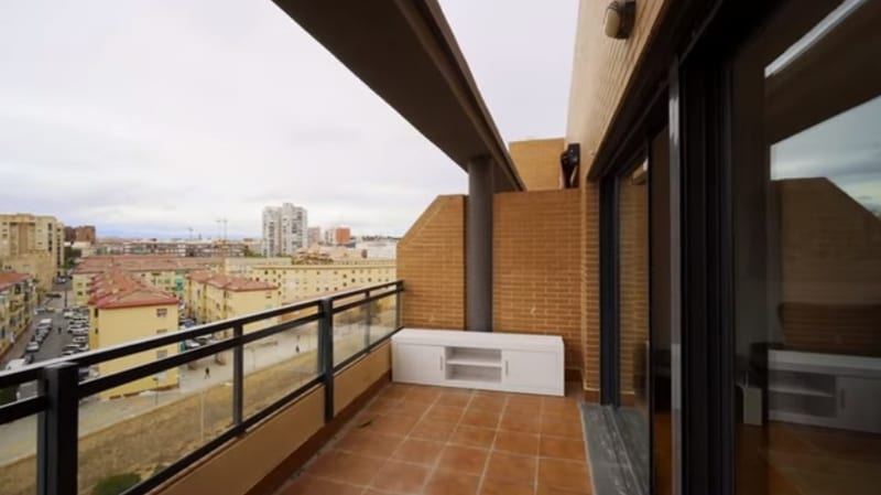 Open photo Listing photo