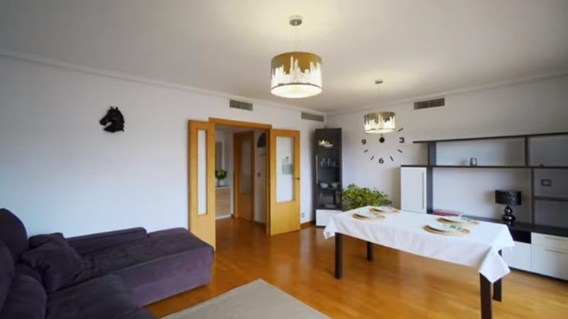 Open photo Listing photo
