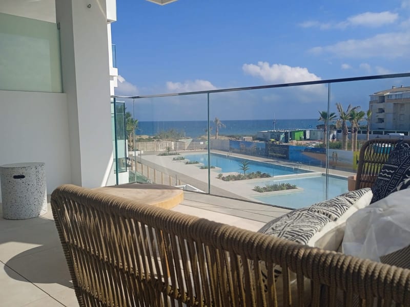 Open photo Listing photo
