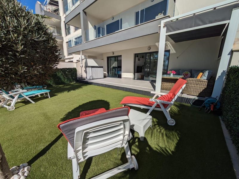 Open photo Listing photo