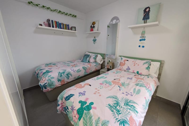 Open photo Listing photo