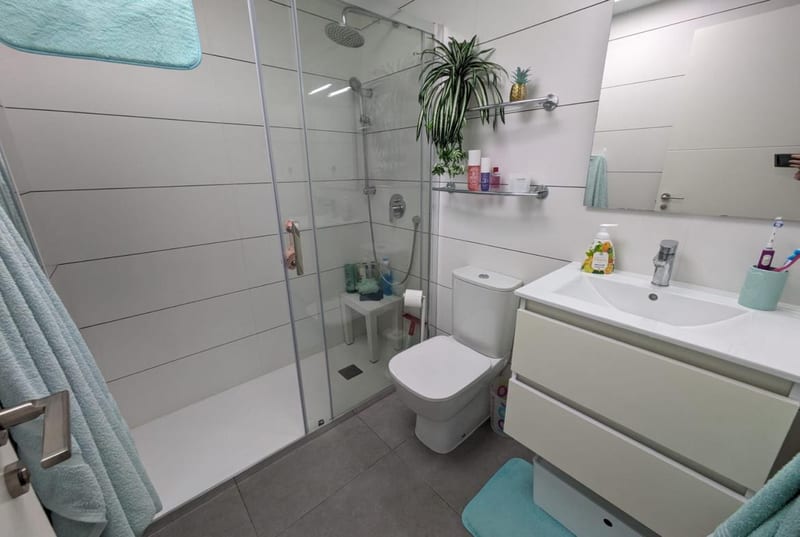 Open photo Listing photo