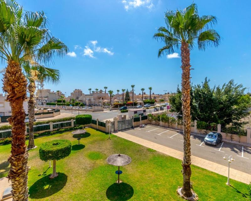 Open photo Listing photo