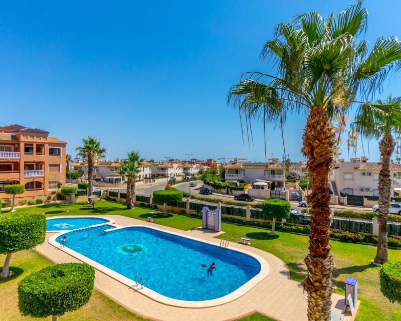 Open photo Listing photo
