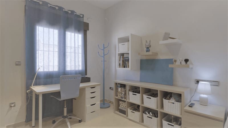 Open photo Listing photo