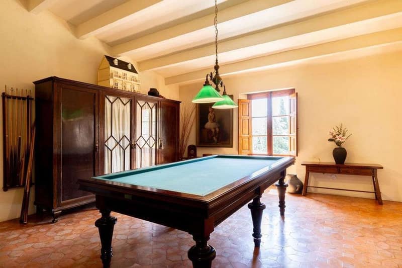 Open photo Listing photo