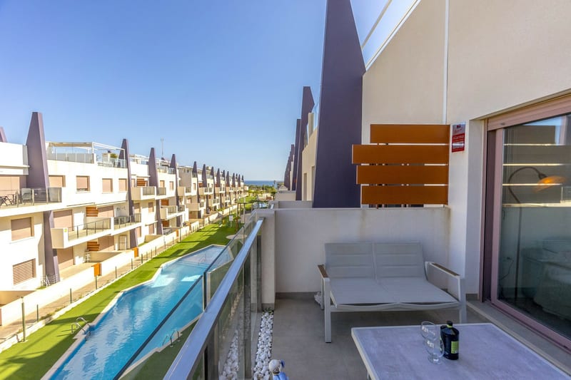 Open photo Listing photo